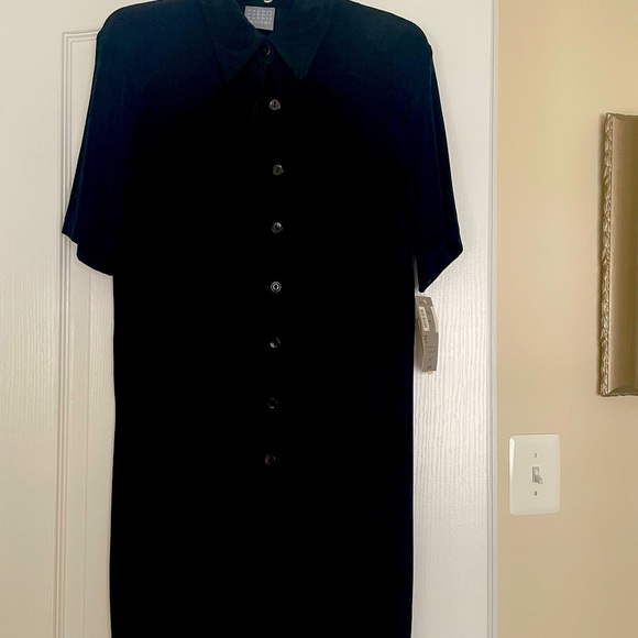 3 piece black set. Long short sleeve top, sleeveless top for under and slacks - Picture 2 of 5